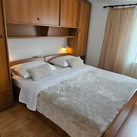 Pida , S 1 Spavacom Sobom Apartment *