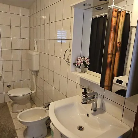 Apartman Pida , S 1 Spavacom Sobom Primosten