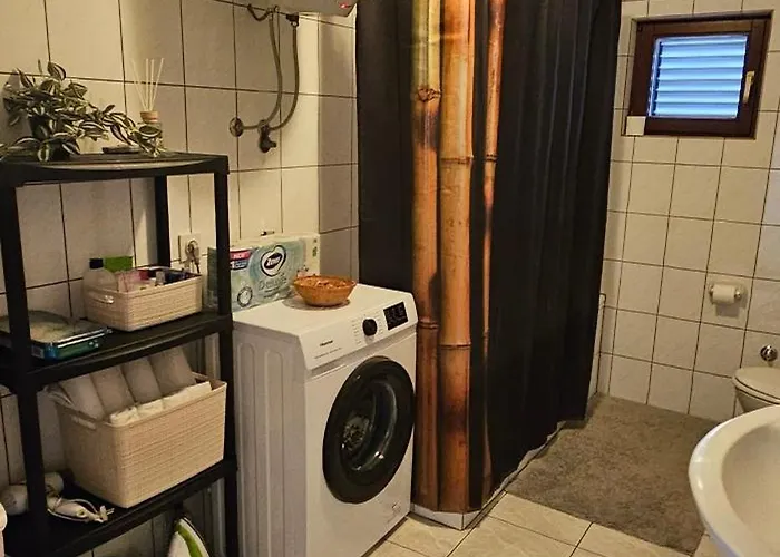 Pida , S 1 Spavacom Sobom 아파트