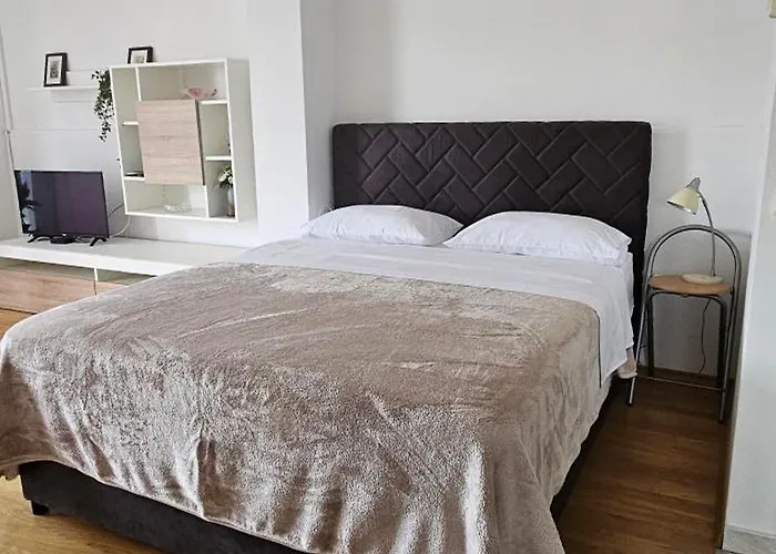 Appartement Pida , S 1 Spavacom Sobom Primošten
