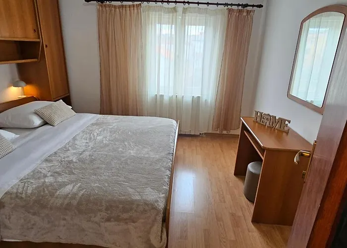 Pida , S 1 Spavacom Sobom * 프리모스턴