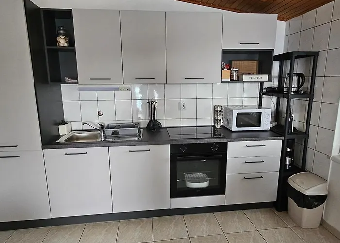 Pida , S 1 Spavacom Sobom Appartement Primošten