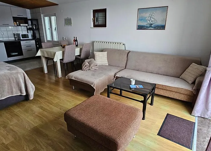Apartamento Pida , S 1 Spavacom Sobom