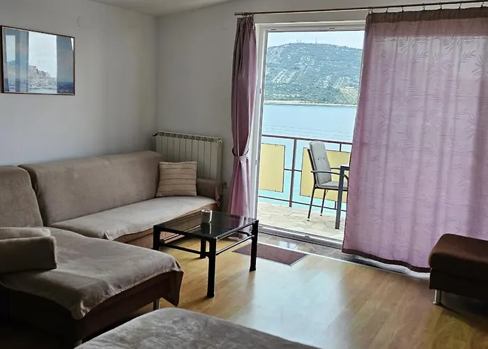 Appartement Pida , S 1 Spavacom Sobom Primošten