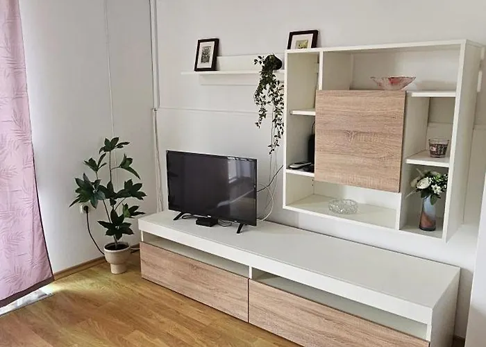 Pida , S 1 Spavacom Sobom * Primošten